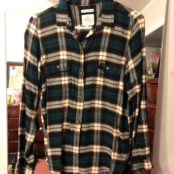 DARK GREEN AND BLUE PLAID SHIRT! - Picture 2 of 3